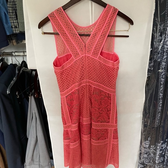 J. MENDEL Floral Graphic Lace Dress in Coral - Picture 3 of 7